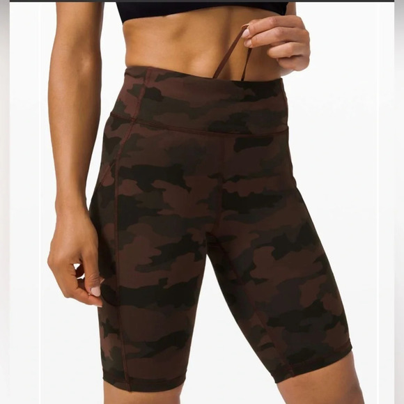 Lululemon Invigorate High-Rise Short 10"
Heritage 365 Camo Brown Earth Multi - Picture 1 of 7